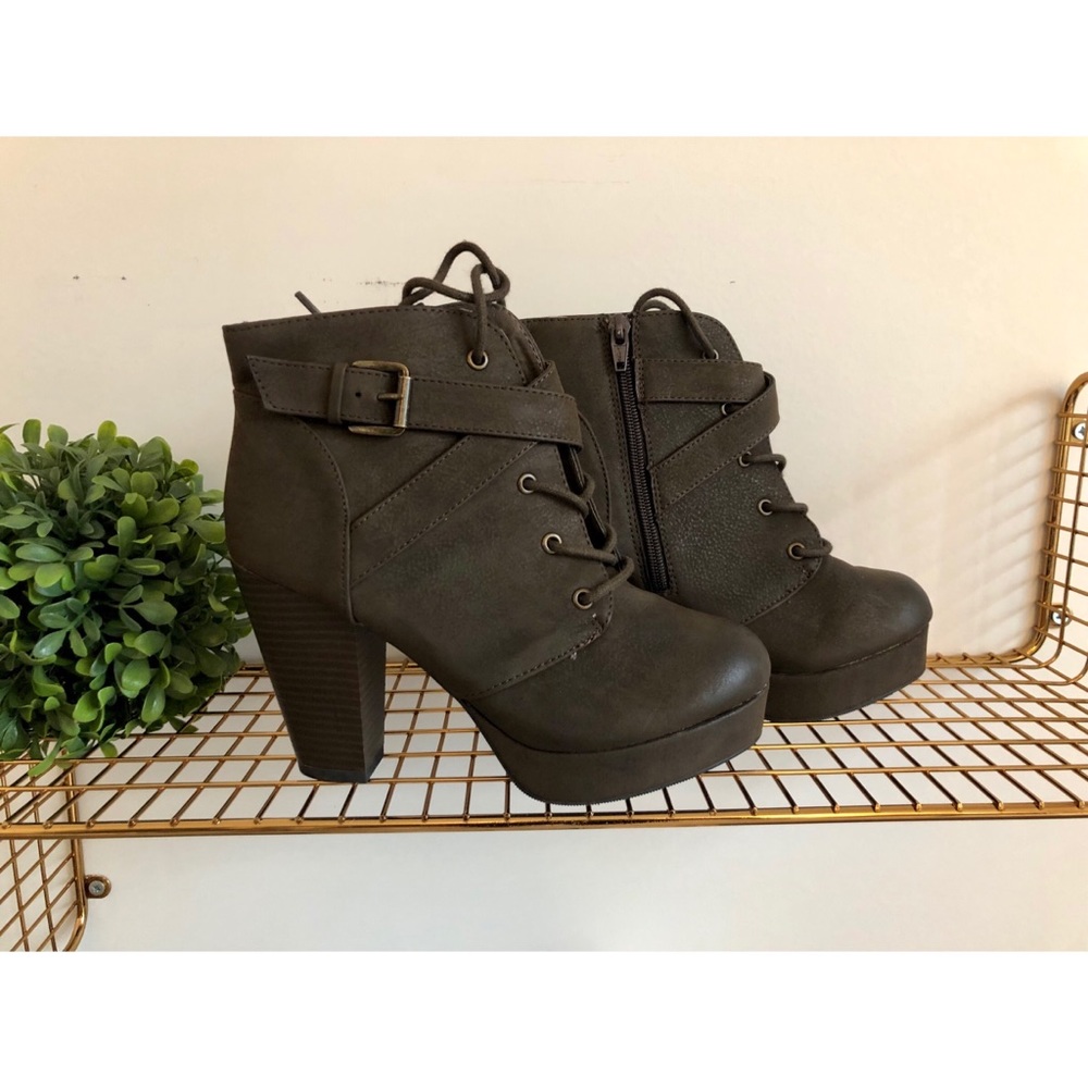 Guess-Brown bootie - Picture 6 of 6